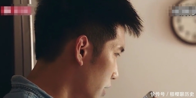 家务|一岁多萌娃单手打鸡蛋,穿尿不湿炒菜,网友:忘喝孟婆汤的大厨