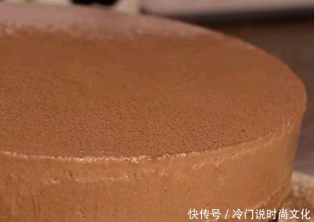 满满的|它有着满满的卡路里,但却是我无法抗拒的诱惑,一切靠后先吃再说