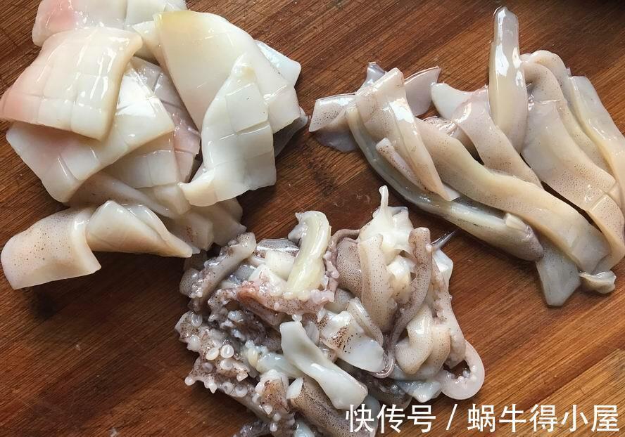 砂锅鱿鱼|口味丰富的砂锅鱿鱼,制作简单,香气四溢
