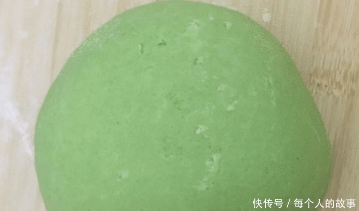 小白菜|秋天遇到此菜我从不手软,营养极高,做成水饺,比韭菜茴香还好吃