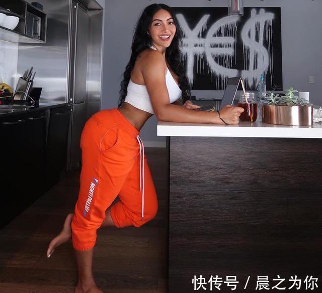 印度|健身9年让她身材变化明显,印度美女的“葫芦”曲线,吸粉百万