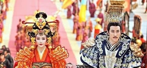 回銮|泰山有一幅神启跸回銮图,为何它对现代画家,是很重要的作品