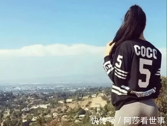 |搞笑GIF:站在高处往下看,风景真的不一样