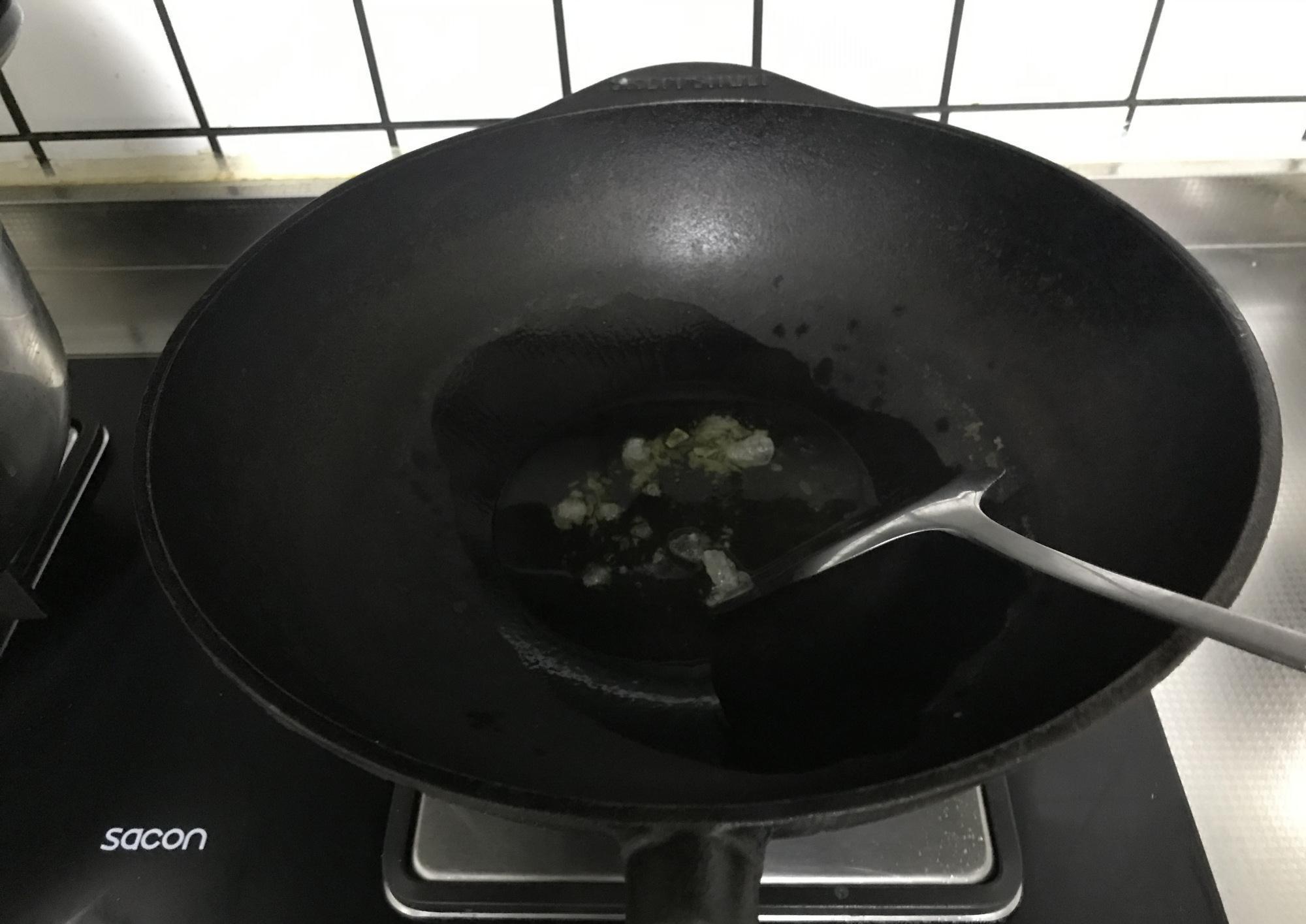 入秋后,吃猪肉牛肉,不如多吃它,营养全面还便宜,人人吃得起