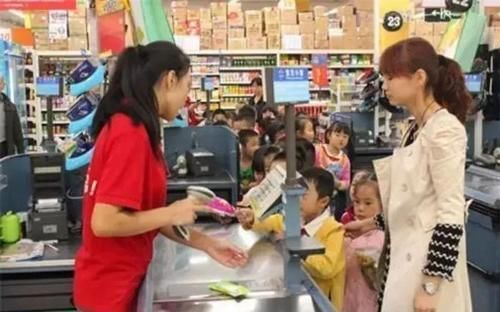超市|“你女儿偷东西，我要搜身”高情商妈妈一句话，工作人员立马放行