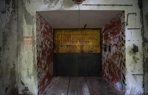白罗斯森林里有玄机 潜藏苏联绝密核弹基地 墙体连机枪都打不穿 快资讯