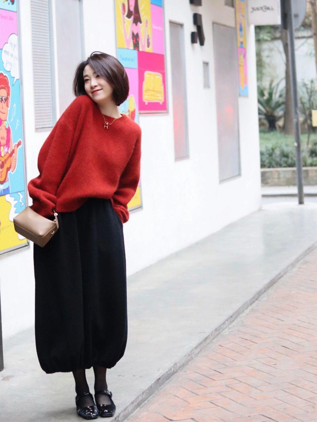 学院风 这些才是“毛衣”的高级穿法,简约优雅又显气质,谁穿都美
