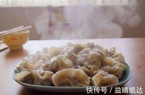正确|饺子馆的饺子为啥那么好吃？教你正确做法，饺子鲜嫩多汁，香味足