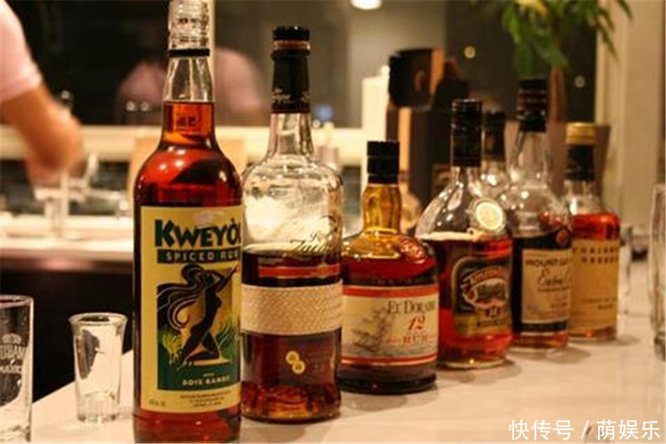 世界最烈的5种酒，俄罗斯壮汉都顶不住，中国这个喝过的都是爷们