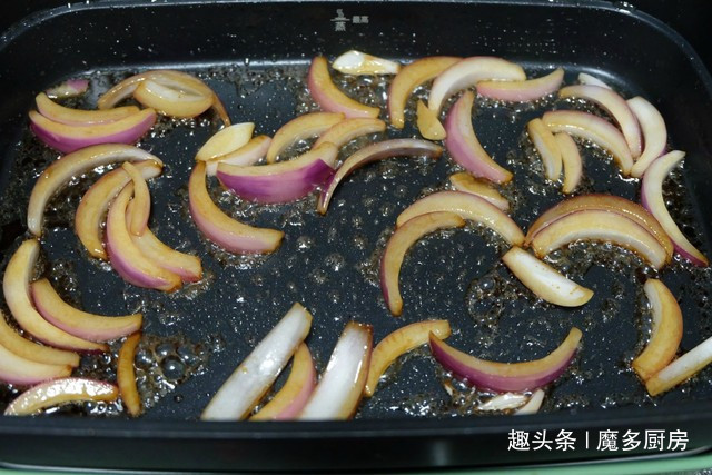 寿喜锅自己做,半碗调味汁一浇,从此告别水煮菜,还能越吃越瘦