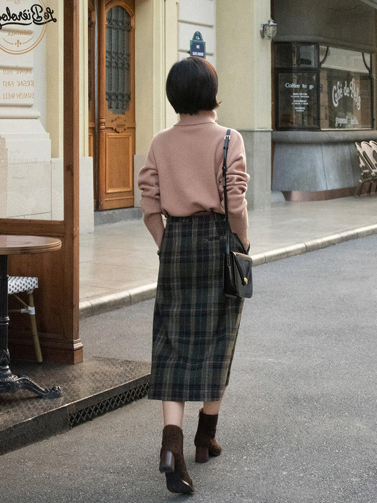 保暖|入冬之后大衣这样穿更有氛围感,搭配针织半身裙更加时尚!