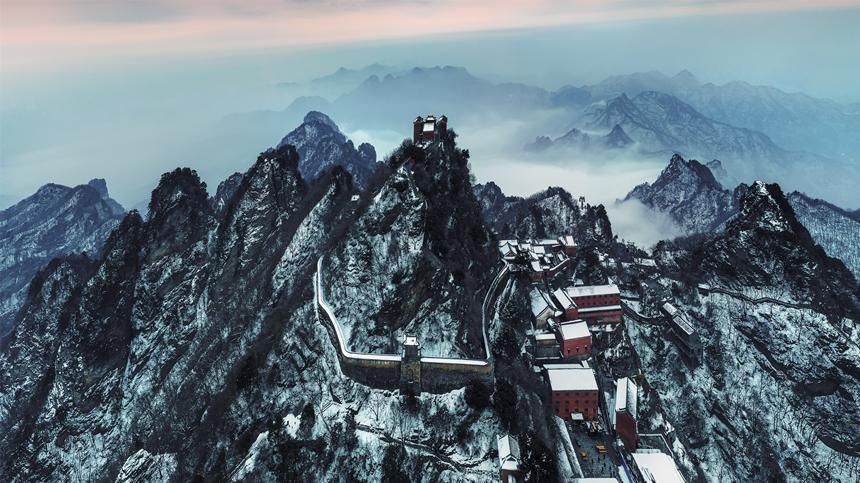 风雪|风雪武当山，仙境藏玄机！大雪封山时，道人、隐士都在干什么！