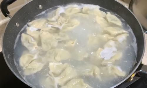 过年，用它包饺子，比韭菜白菜鲜，贵也要舍得，我家一周吃4次