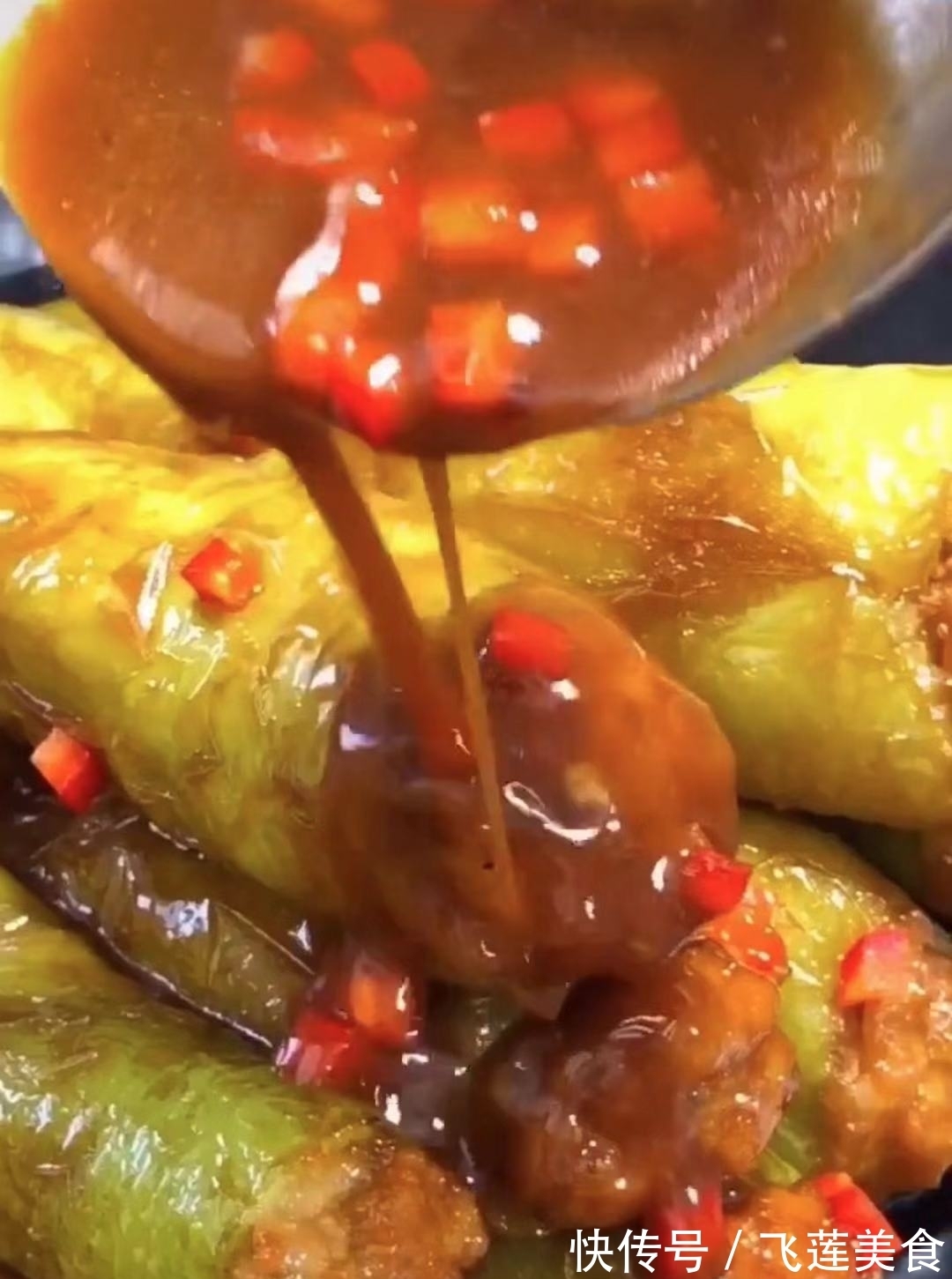 虎皮青椒酿肉,做法简单又快速,美味又解馋,闻着实在太香啦~