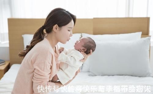 母乳喂养|新生儿除了吃就是睡?还有一件事不容忽视,新手爸妈一定要会观察