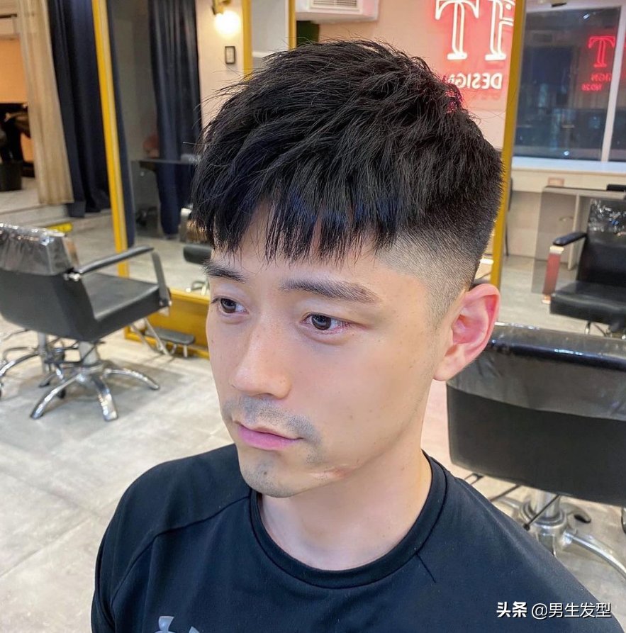 颜值 颜值一般的男生剪什么发型？试试这3款，剪完潮流又帅气