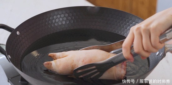 潮汕|难怪潮汕女生皮肤好!这一盘肥而不腻,满满都是胶质,谁吃谁爱!