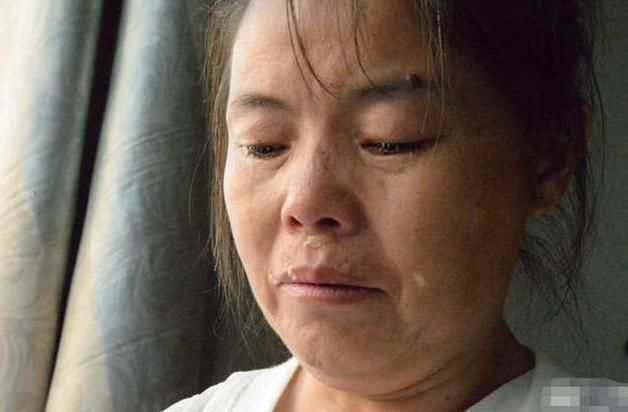 奶奶|3岁女儿独睡2米大床,却总抱怨“很挤”,妈妈看监控后手心出汗