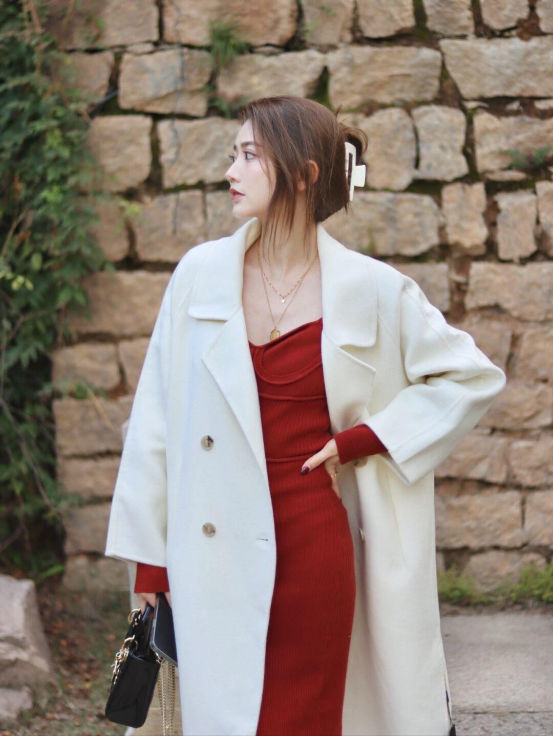 博主|普通人也能将大衣穿的很温柔,借鉴4个造型,轻松演绎高级感