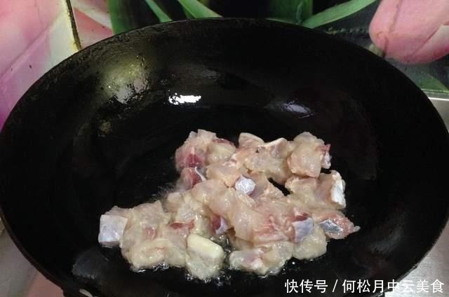 龙利鱼|用快炒的方法做鱼吃，这道“爆炒鱼丁”别有风味