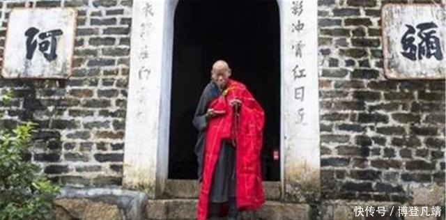  割肉|觉定法师：为救母甘心割肉，徒手建起一座寺庙，一件佛衣穿了一生