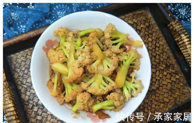 炒菜花|炒菜花时，直接下锅易夹生，多加1步，菜花香嫩好吃
