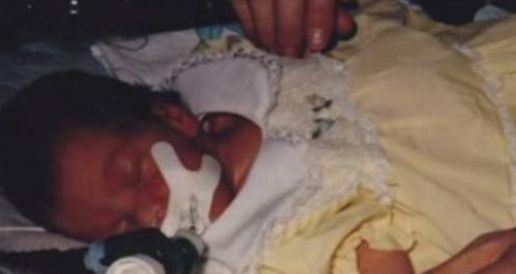 救助|36年前,美国医生将狒狒的心脏移植给一名婴儿,成功救助后来如何