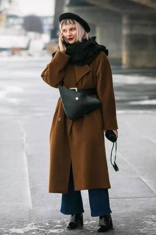 短靴|棕色大衣搭配靴子,时髦显气质,照穿就美!