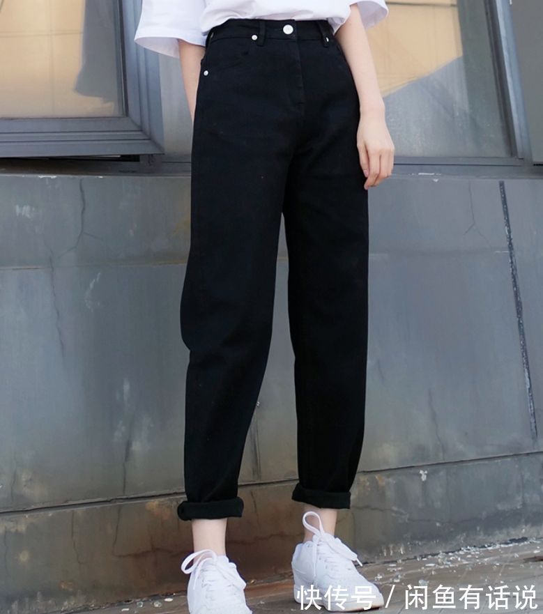 区别|穿卫衣别配紧身裤了，学38岁博主配“气球裤”，阿姨与姐姐的区别