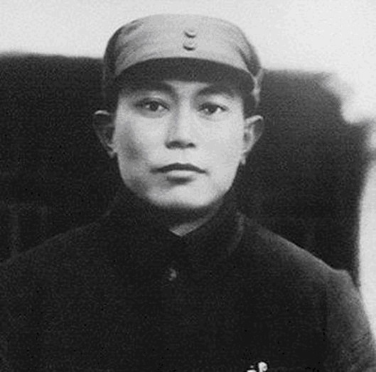 据地|中原突围后,司令员李先念去了哪里,后来改任中原军区副司令员