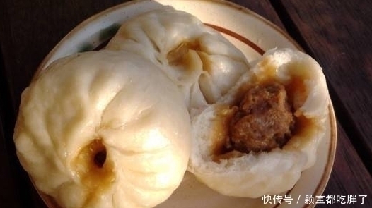 肉包子不香不嫩?教你一招方法,包子软嫩又多汁,比灌汤包都好吃