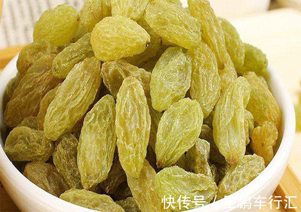 好处|葡萄干“好处”多多，50岁后坚持吃，降血压护血管，明目更长寿