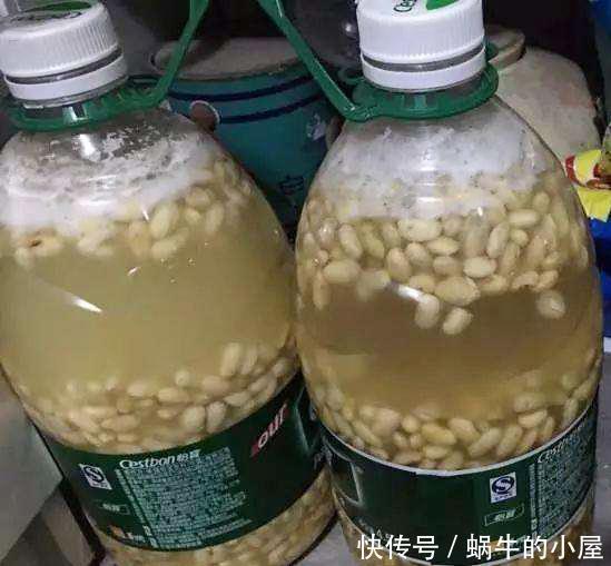 2种肥料,每家都有,养花最拿手,肥效是磷酸二氢钾的10倍