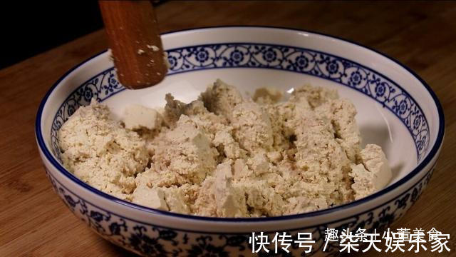 秋天要多吃豆腐,教你好吃的做法,鲜嫩美味,比大鱼大肉都好吃