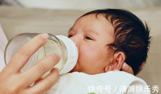 母乳|3个信号说明宝宝处于“猛涨期”,喂养要跟上,别耽误了娃发育