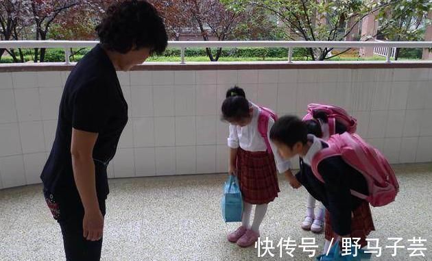 妈妈|孩子去别人家做客没教养,妈妈反夸孩子不怯场,令人语塞!