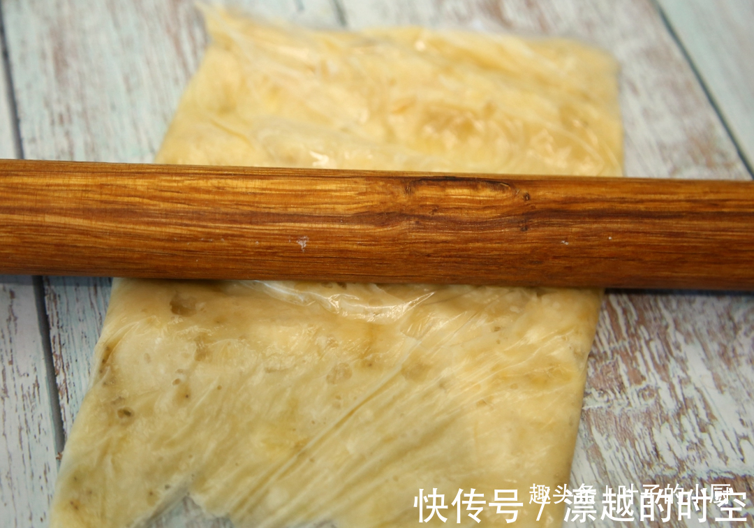 半斤燕麦,两根香蕉,做一堆吃5天,春天踏青边走边吃越嚼越香!