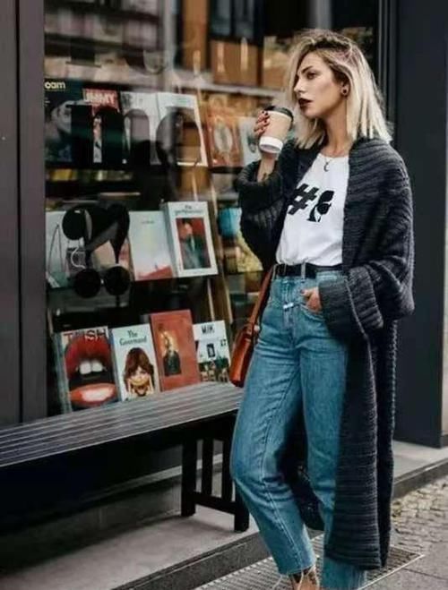 “针织品”成冬季穿搭主流！时髦大气显身材，学这4款搭配就够了