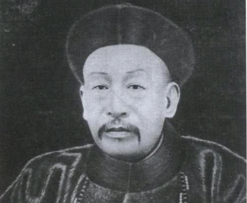 君子|戊戌六君子谭嗣同砍头,身为湖广总督的老爸为何无动于衷不求情?