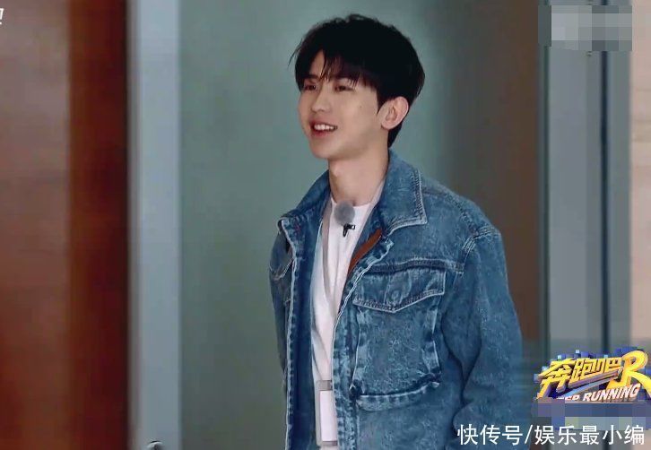 沙溢|蔡徐坤出場李晨夸他瘦了，沙溢夸他帥了，但baby的贊揚他最愛聽