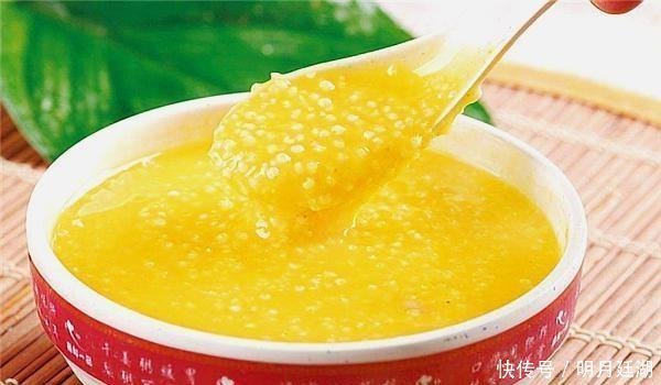 好处|每天晚上喝一碗小米粥,“4大好处”来找你,坚持喝,告别亚健康