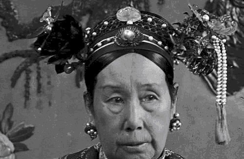 发生|孙殿英盗慈禧墓时到底发生了什么？为什么幸存者们都谈虎色变？