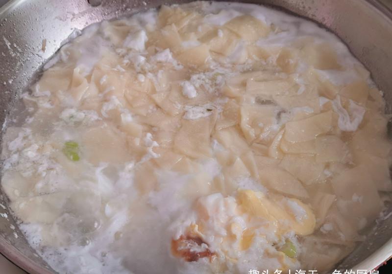 孩子|天冷了,面片汤安排起来,比面条好吃易消化,热乎乎地吃着真舒服