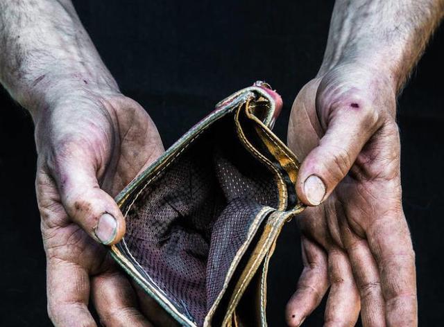 父母|“妈妈,能不能给我10元零花钱”当孩子要钱时,千万不要这样做