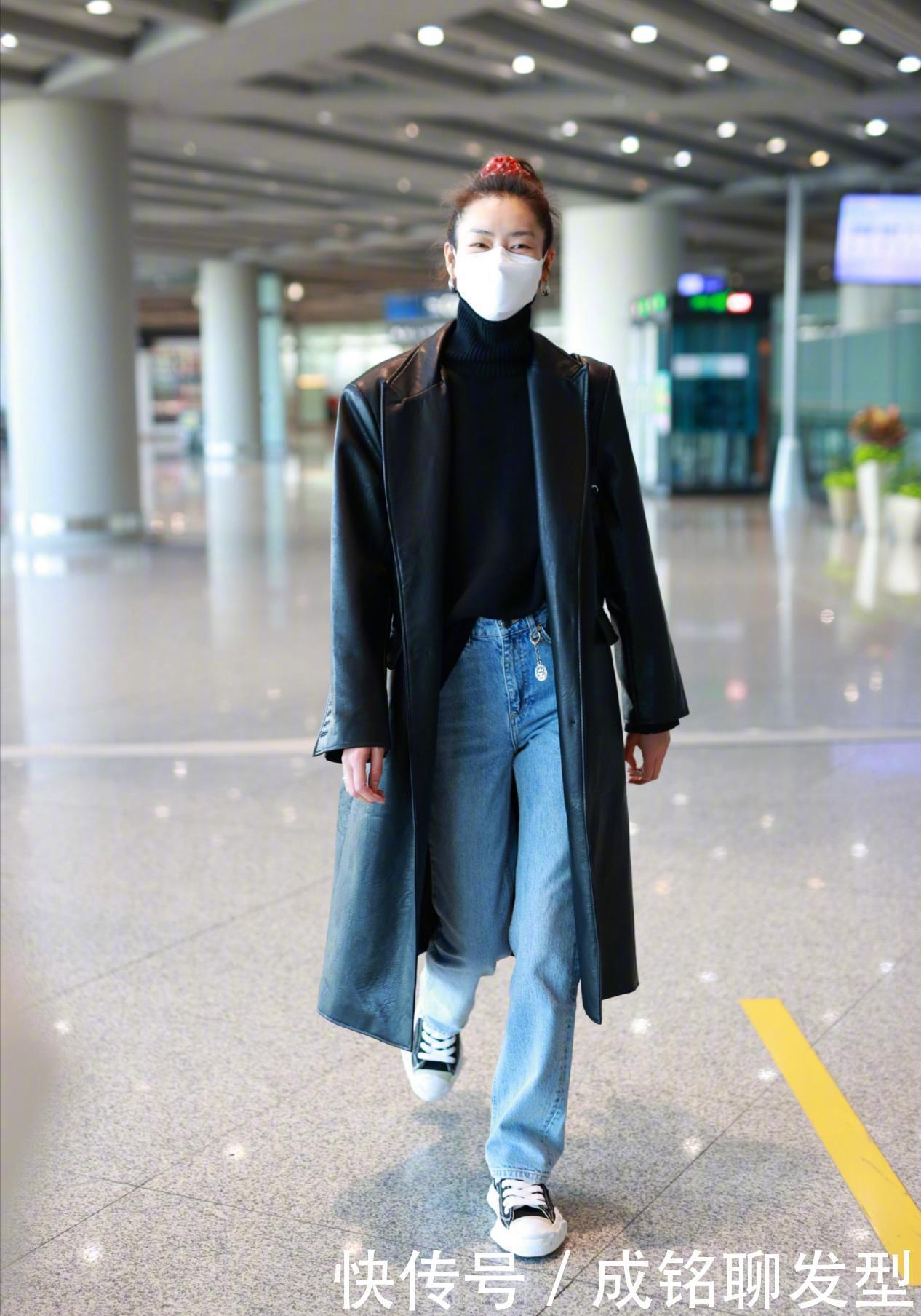 越不会搭配的女人越要穿牛仔裤，耐穿时尚又百搭，关键是永不过时