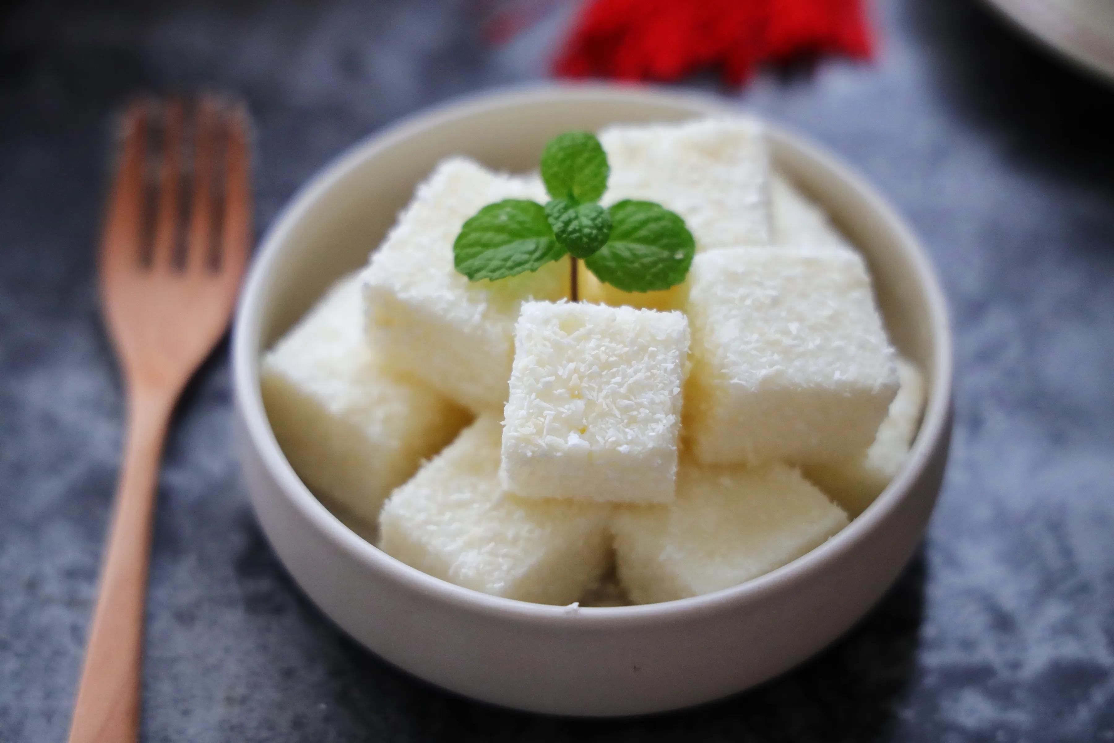 喝不完的牛奶做成小甜品，不用烤箱，简单0难度，小朋友都喜欢吃