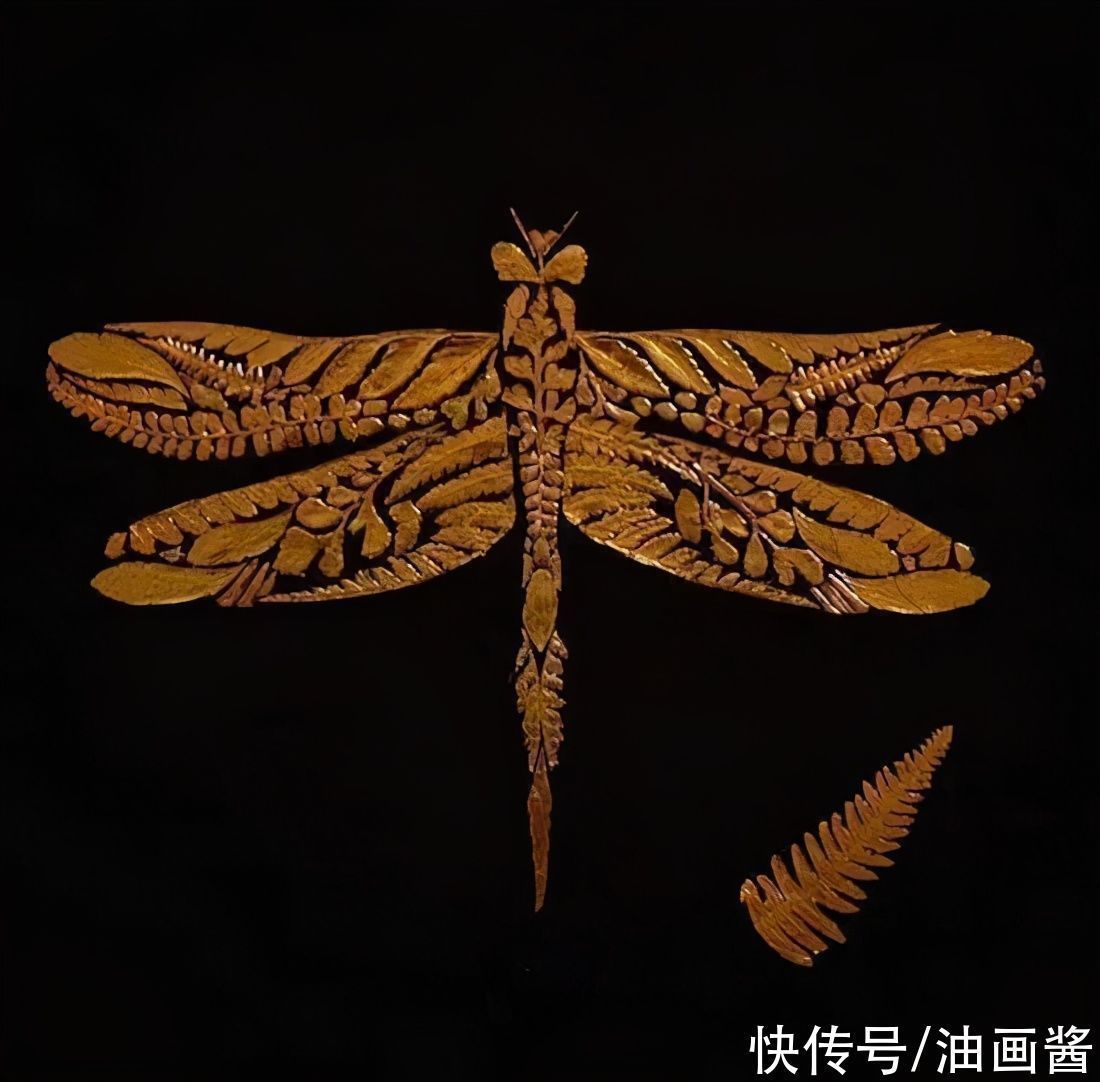 艺术作品&她画画的材料是花瓣,工具是把刀,直接用刀刻出画