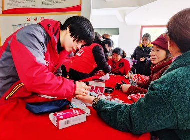 老年人|关爱老年人听力健康，望城乌山街道一社区开展免费义诊活动