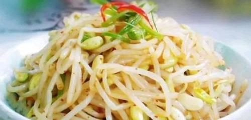 美食优选：水晶肉皮冻，蒜蓉蒸茄子，炸鸡蛋酱，辣拌黄豆芽的做法