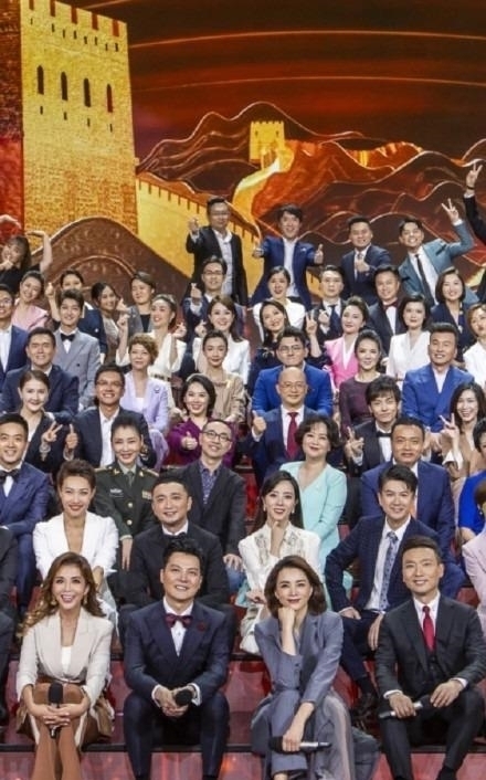 频繁出错，需要“贷款上班”的央视主持人李梓萌，如今又曝新情况